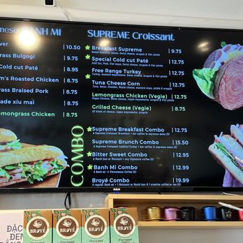 Broyé Cafe & Bakery - Bakeries Near Me - Vancouver, British Columbia