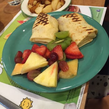 Cora - Breakfast & Brunch Near Me - North York, Ontario