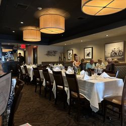 Brunello Italian Kitchen - Dining room