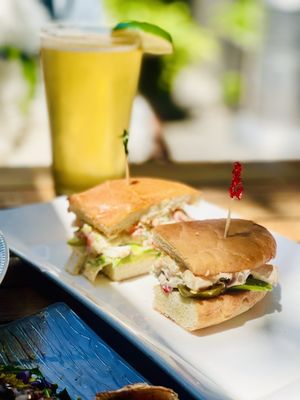 LV Mar Tapas & Cocktails by null