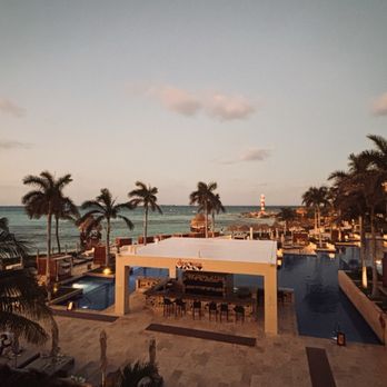 Hyatt Ziva Cancun - Hotels Near Me - Cancún, ROO
