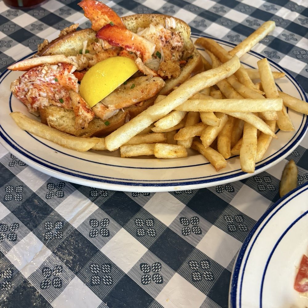 Monstah Lobstah IRB - Connecticut Lobster Roll - Seafood Near Me - Indian Rocks Beach, Florida Monstah Lobstah IRB - Connecticut Lobster Roll - Seafood Near Me - Indian Rocks Beach, Florida
