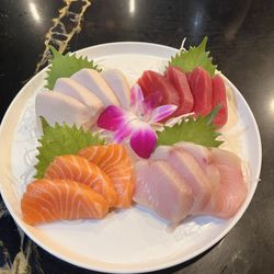 Kawaii Sushi and Asian Cuisine - Peoria