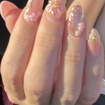 Daisy Nails - Thankful for Katie - Nail Salons Near Me - Lancaster, California