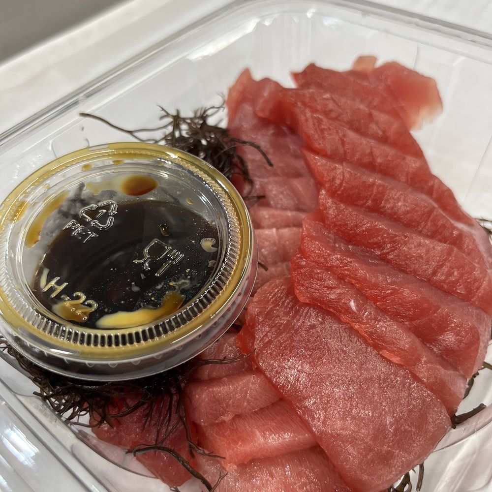 Ku’s Canoe - Maguro - Poke Near Me - Honolulu, Hawaii