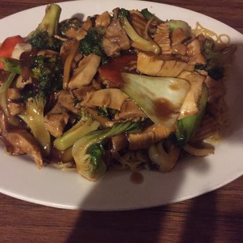 Blue Ginger Pho - Chicken chow mein - Vietnamese Near Me - Tehachapi, California Blue Ginger Pho - Chicken chow mein - Vietnamese Near Me - Tehachapi, California