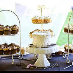 Quality Bake Shop - wedding cake