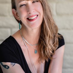 Tao of Women Clinic - Annie Vedeler, L.Ac, Fertility Acupuncturist   photo credit: @julietteordonia