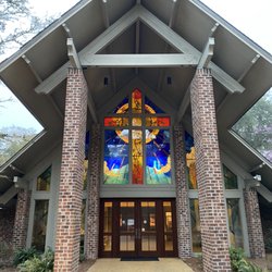 First Presbyterian Church - Welcoming grand entrance
