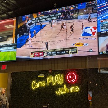 Smash Park - TV wall - Bars Near Me - West Des Moines, Iowa Smash Park - TV wall - Bars Near Me - West Des Moines, Iowa