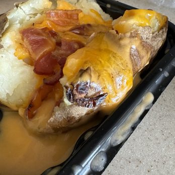 Wendy's - Fast Food Near Me - North Babylon, New York