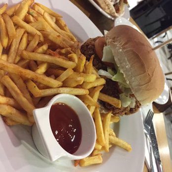 Resist! Vegan Kitchen - Vegan chickun burger and chips! - Vegan Near Me - Peterborough, PTE
