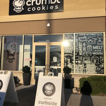 Crumbl - Rochester - Outdoor and curbside pickup - Bakeries Near Me - Rochester, Minnesota