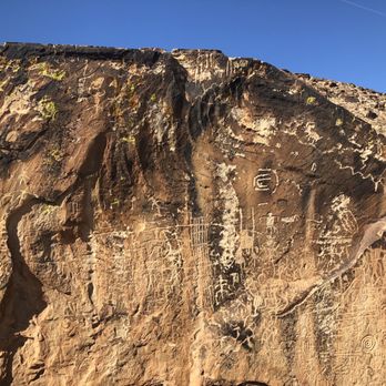 Bloomington Petroglyph Park - Parks Near Me - Saint George, Utah