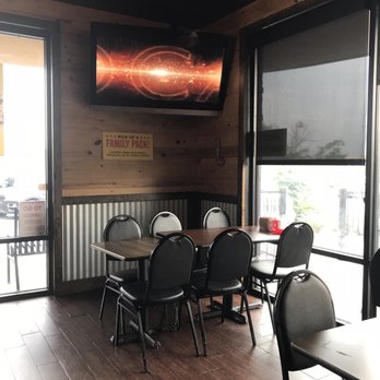 Dickey's Barbecue Pit - Castle Rock - Inside - Barbeque Near Me - Castle Rock, Colorado