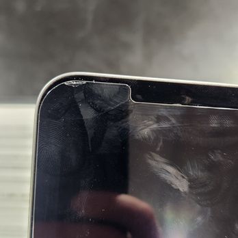 Best Buy - Best Buy Geek Squad installed this screen protector and cracked it. - Electronics Near Me - Tustin, California