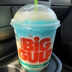 Speedway - Blue raspberry and peach slushie