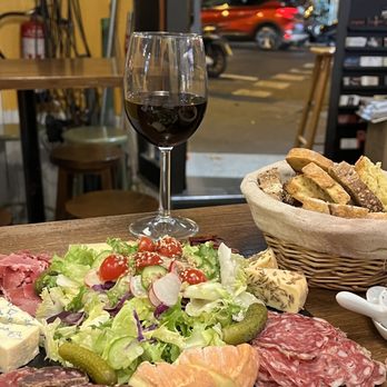 Copitas - Wine Bars Near Me - Barcelona, B Copitas - Wine Bars Near Me - Barcelona, B