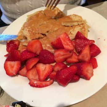 The Paramount - Buttermilk pancakes with strawberries. - Breakfast & Brunch Near Me - Boston, Massachusetts