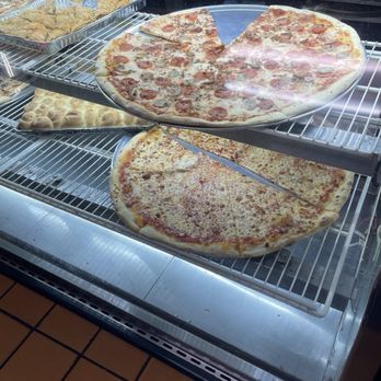 Tony The Pizza Chef II - Order by the slice - Pizza Near Me - Hollywood, Florida Tony The Pizza Chef II - Order by the slice - Pizza Near Me - Hollywood, Florida