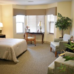 Willow Brook Christian Communities - Delaware - A lively assisted living room located in the newest wing.