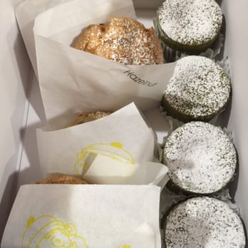 Beard Papa's - 2 hazelnut, 2 green tea cream puffs, & 4 yummy green tea fondant cakes to go! Microwave the fondant for 20 seconds =) - Desserts Near Me - Cupertino, California Beard Papa's - 2 hazelnut, 2 green tea cream puffs, & 4 yummy green tea fondant cakes to go! Microwave the fondant for 20 seconds =) - Desserts Near Me - Cupertino, California