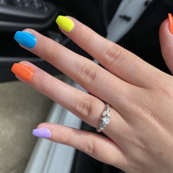 Lily's Nails Salon - Bleeding cuticles and the terrible terrible terrible shape job she tried to do. - Nail Salons Near Me - Mentor, Ohio