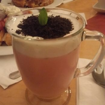 Prince Tea House - Personal pot rose green milk tea - Tea Rooms Near Me - Flushing, New York