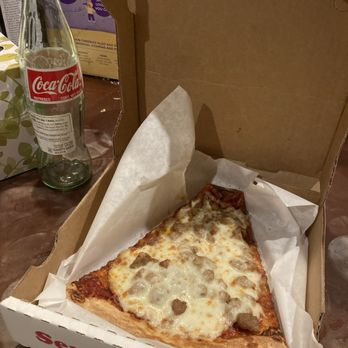 Seniores Pizza - Pepperoni Sausage Pizza - Pizza Near Me - San Francisco, California Seniores Pizza - Pepperoni Sausage Pizza - Pizza Near Me - San Francisco, California