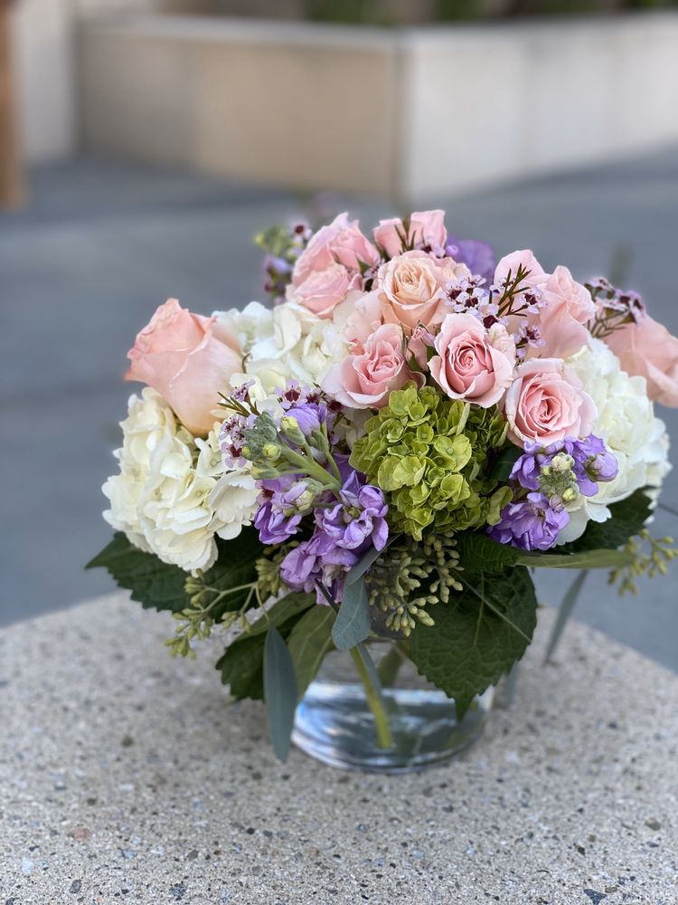 FLOWERS DE Florists at 1673 Irvine Ave, Costa Mesa, California