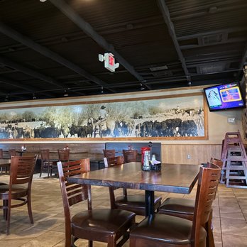 Smokin’ Barrel - the interior of a restaurant - Sports Bars Near Me - Mineral Wells, Texas Smokin’ Barrel - the interior of a restaurant - Sports Bars Near Me - Mineral Wells, Texas