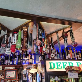 Deer Park Irish Pub - This is the coolest bar! Bartender was young guy who knows his beer!  Very neighborhood bar vibe! Loved it!!! - Irish Pub Near Me - Fort Wayne, Indiana