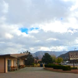 Sugar Loaf Lodge - Sugar Loaf Lodge - Looking East (Road: 89A)