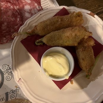 Il Vivandiere - Fried zucchini flowers - Italian Near Me - Florence, FI