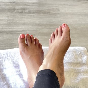 Bella Nails Lashes & Spa - Deluxe Pedicure - Eyelash Service Near Me - Garden Grove, California