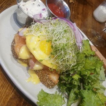 Scratch Kitchen - Smoked Salmon Eggs Benny - Breakfast & Brunch Near Me - Honolulu, Hawaii Scratch Kitchen - Smoked Salmon Eggs Benny - Breakfast & Brunch Near Me - Honolulu, Hawaii