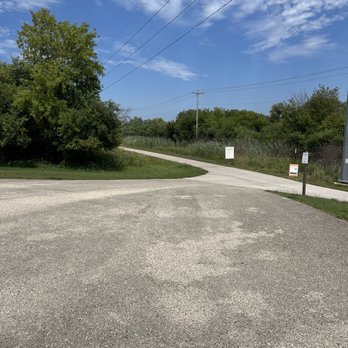 Lake Country Recreation Trail - Start of trail - Bike Parking Near Me - Pewaukee, Wisconsin Lake Country Recreation Trail - Start of trail - Bike Parking Near Me - Pewaukee, Wisconsin