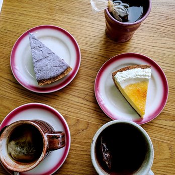 First Slice Pie Cafe - Blueberry pie - Cafes Near Me - Chicago, Illinois