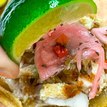 Carnitas Ramirez - Just a squeeze of lime on my tacos - Tacos Near Me - New York, New York