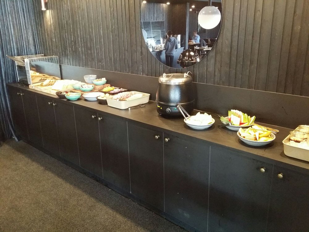 BLACK COCKATOO RESTAURANT 207 Summit Rd, Mount Buller Victoria