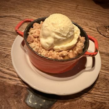 St. Anselm - Peach crumble - Steakhouses Near Me - Washington, DC, District of Columbia