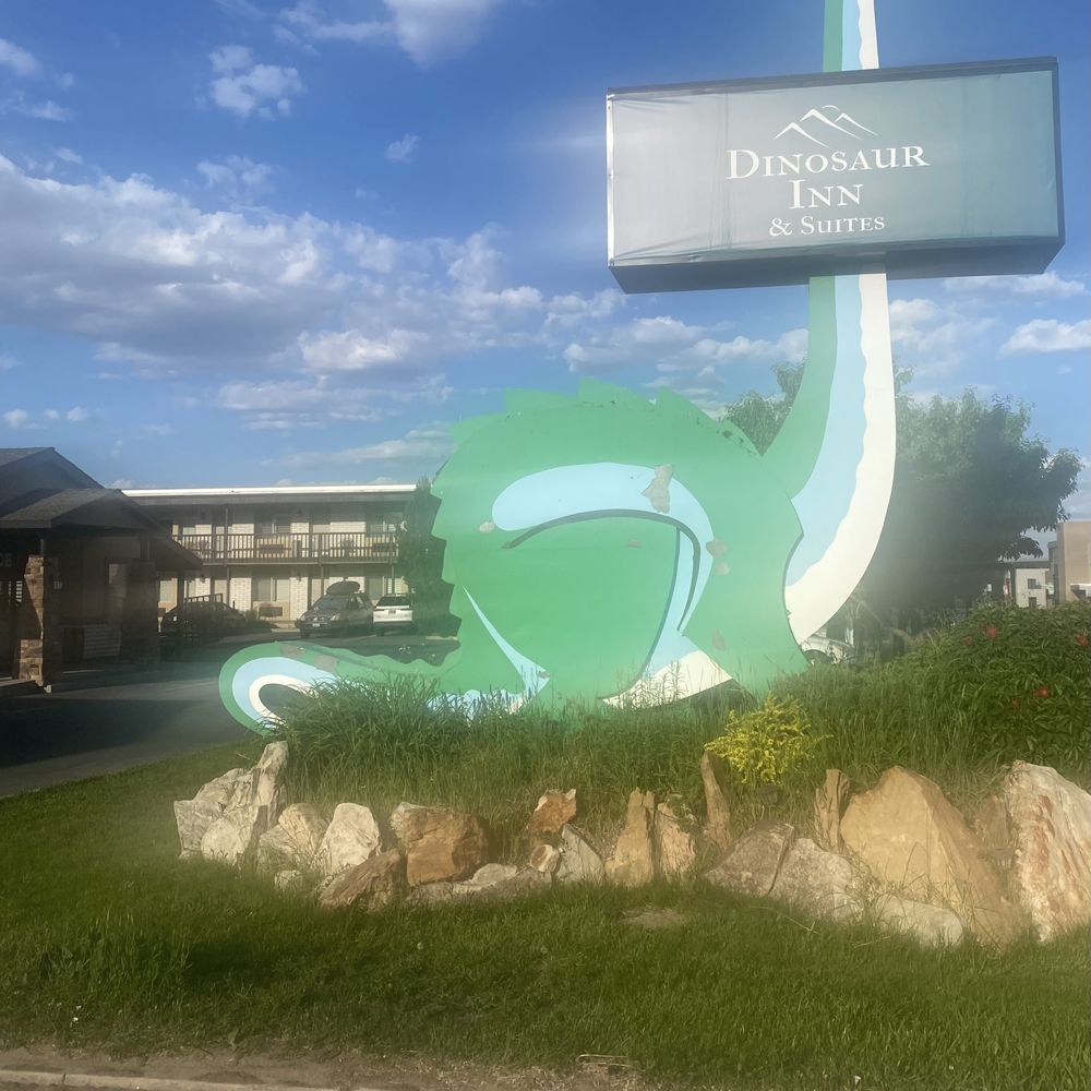 Dinosaur Inn & Suites - Dinosaur Outside - Hotels Near Me - Vernal, Utah Dinosaur Inn & Suites - Dinosaur Outside - Hotels Near Me - Vernal, Utah