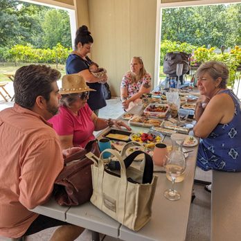Persimmon Ridge Vineyards - Bring your own food and relax as a family! - Wineries Near Me - Barnhart, Missouri Persimmon Ridge Vineyards - Bring your own food and relax as a family! - Wineries Near Me - Barnhart, Missouri
