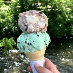 Coldwater Ice Cream - Delicious Moosetracks & Mint chip! Oh sooo good!