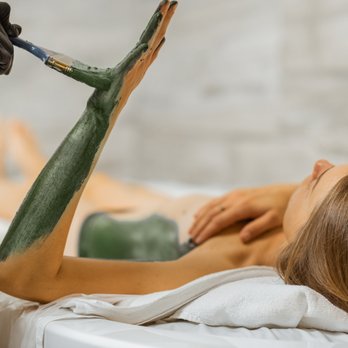 LeVonne de Spa - Seaweed Detox European Spa Body Treatment - Day Spas Near Me - Waterford, Michigan LeVonne de Spa - Seaweed Detox European Spa Body Treatment - Day Spas Near Me - Waterford, Michigan