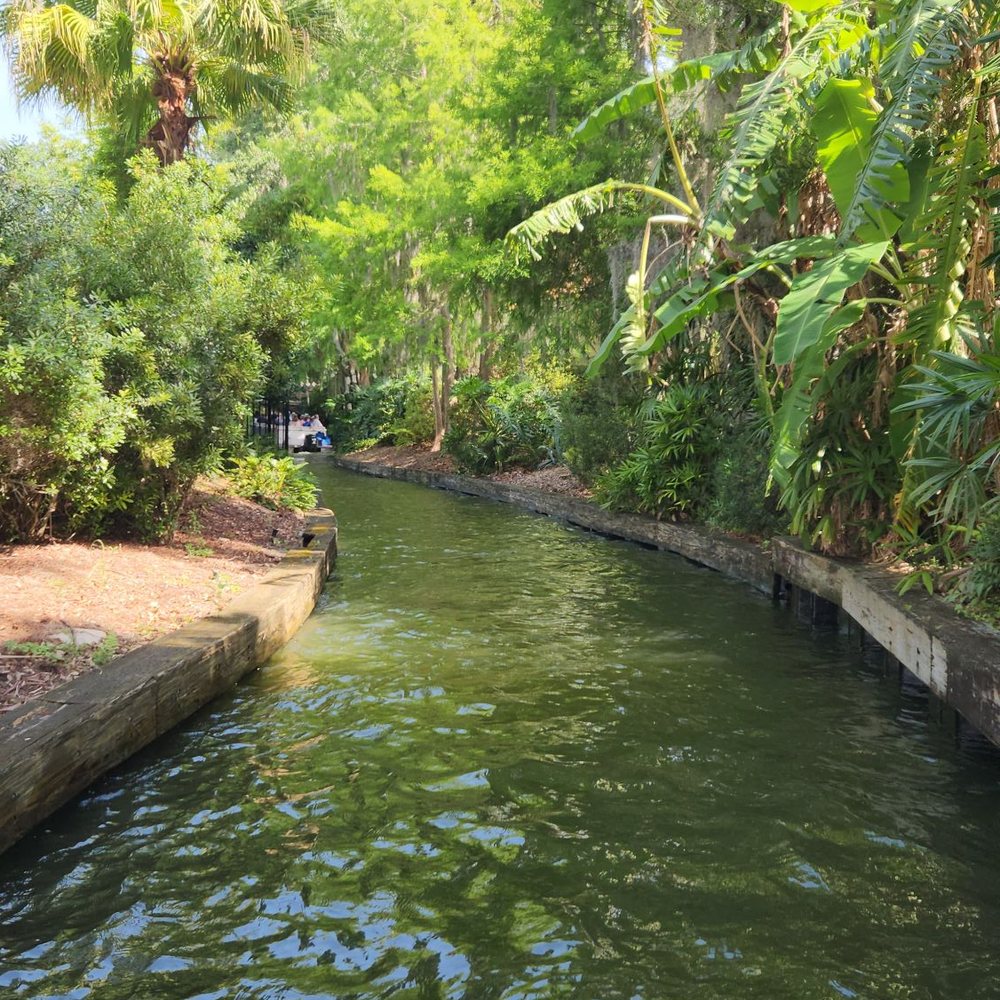 Scenic Boat Tour - Boat Tours Near Me - Winter Park, Florida Scenic Boat Tour - Boat Tours Near Me - Winter Park, Florida