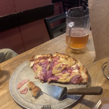 Blind Onion Pizza & Pub - beer pizza - Pizza Near Me - Portland, Oregon Blind Onion Pizza & Pub - beer pizza - Pizza Near Me - Portland, Oregon