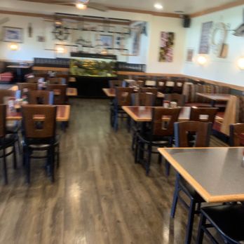 Avery's Maryland Grill - Sitting area indoors - Seafood Near Me - Frederick, Maryland Avery's Maryland Grill - Sitting area indoors - Seafood Near Me - Frederick, Maryland