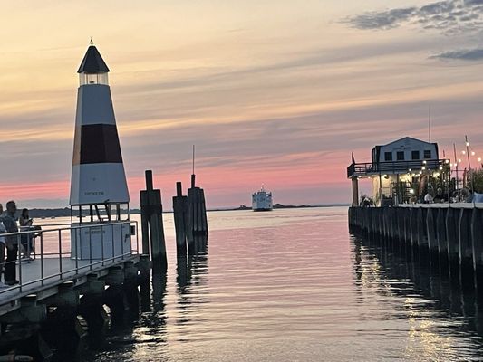 Danfords Hotel & Marina by null