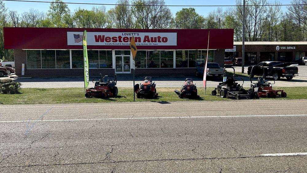 LOVETT’S WESTERN AUTO 1475 S Highland Ave, Jackson, Tennessee